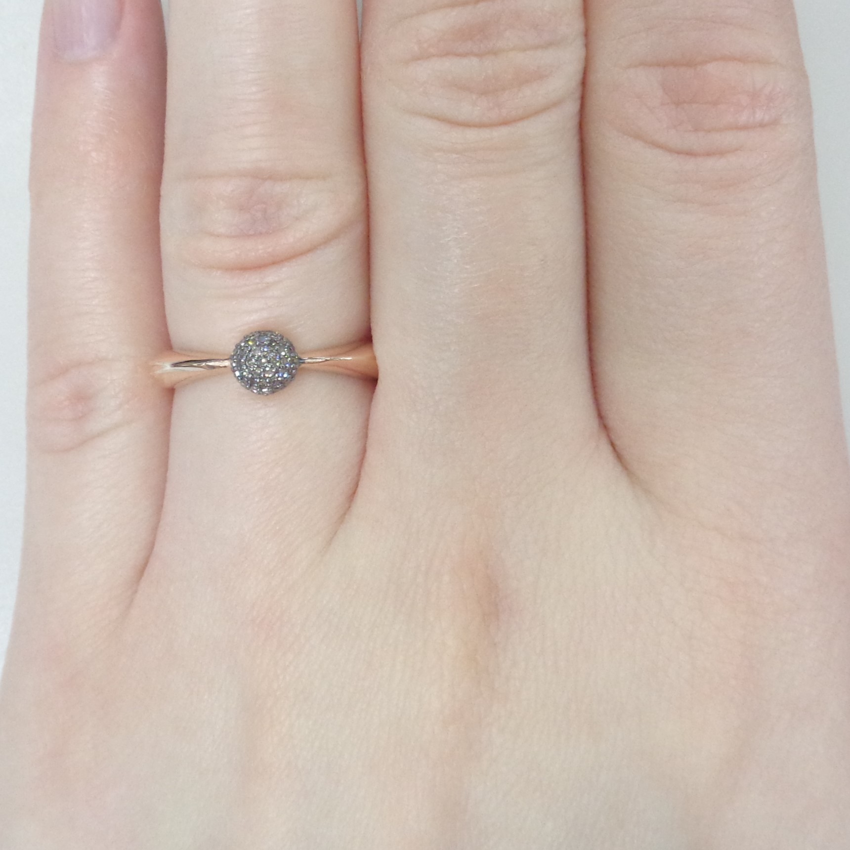 Серебряное кольцо с коньячными бриллиантами